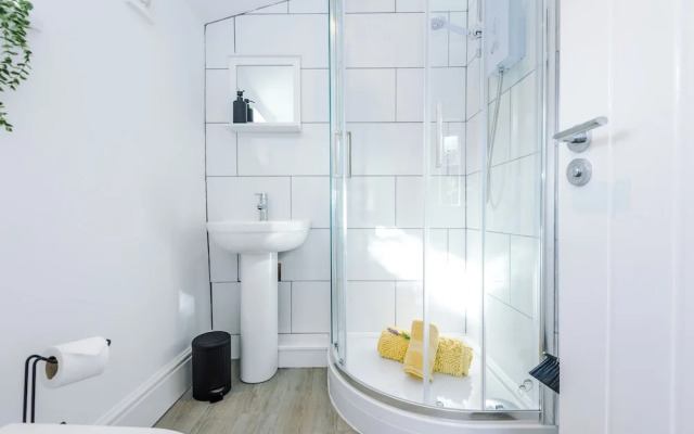 129 Walthall St Crewe