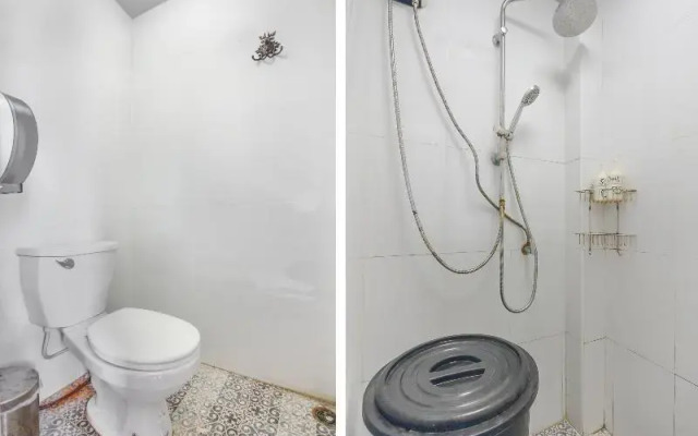 Guyasuka Hostel & Cafe by OYO Rooms