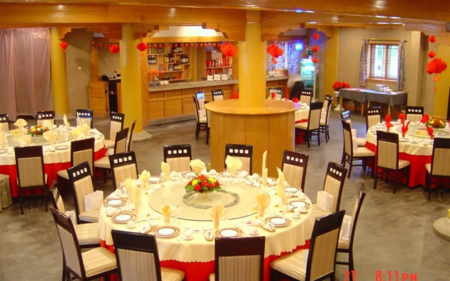 The Silk Road Dunhuang Hotel