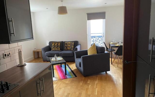 Best Priced Apartment In Hull 3