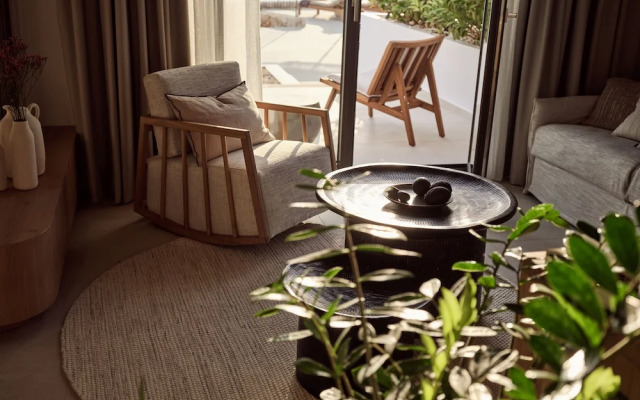 Rebek Luxury Villas & Suites