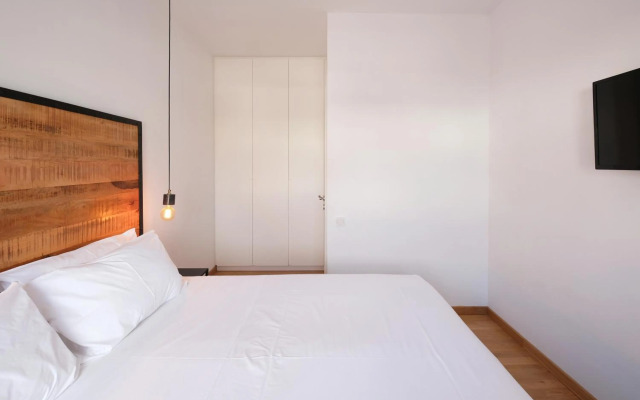 Amazing Suite at Glyfada with sea view & jacuzzi