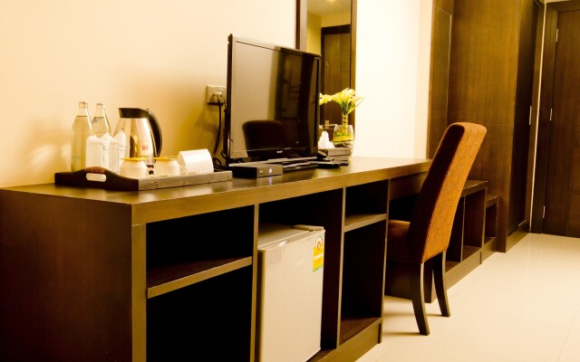 Sinsuvarn Airport Suite