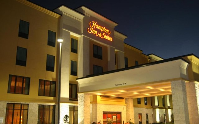 Hampton Inn & Suites Bastrop