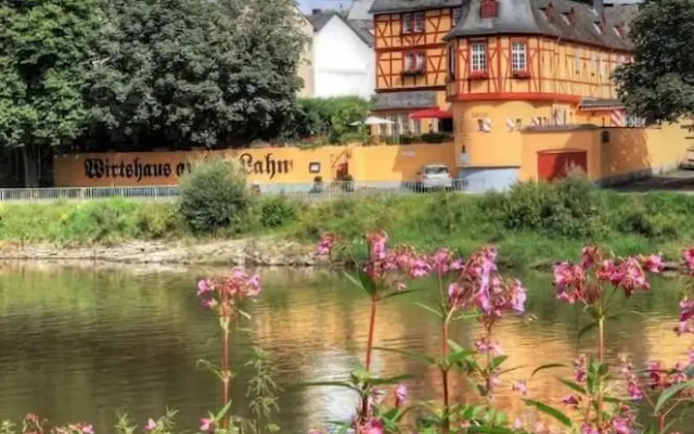 Historisches Wirtshaus an der Lahn