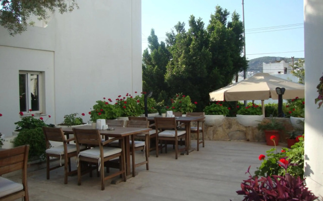 Eden Hotel