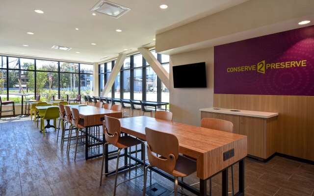 Home2 Suites by Hilton Boston South Bay