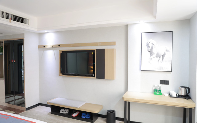 Junyi chain hotel Xintina Xiufeng Street store