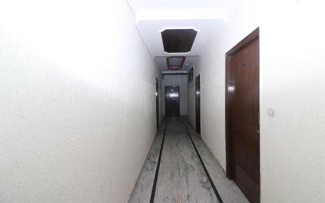 Capital O 9905 Hotel Doon Star