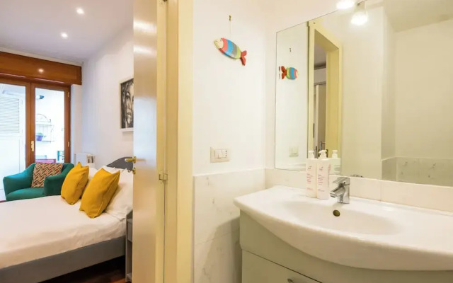 Colonna Classic Style Apartment