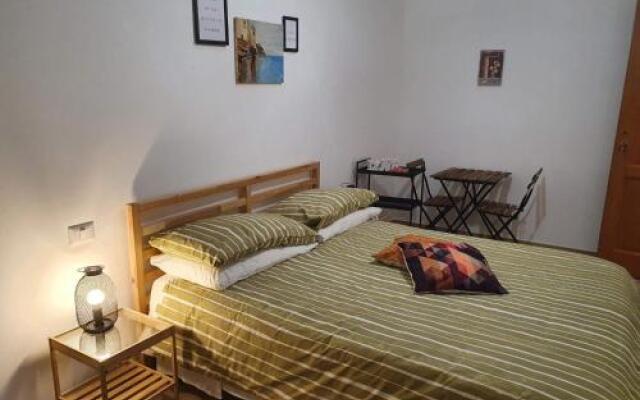 Hercules House Bed  Breakfast