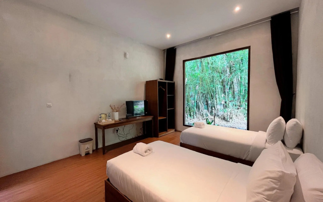 Imah Seniman Hotel – Guest Rooms – Lembang
