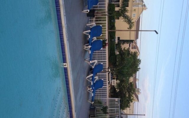 Fenwick Islander Motel