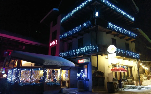 Hôtel Dents de Veisivi