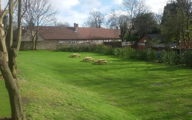Crosshill House