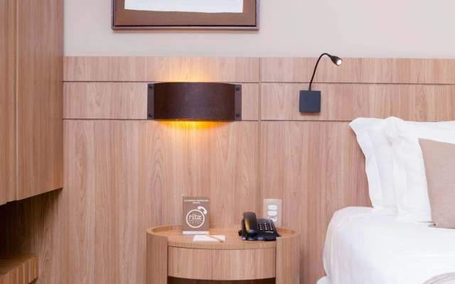 Ritz Copacabana Hotel