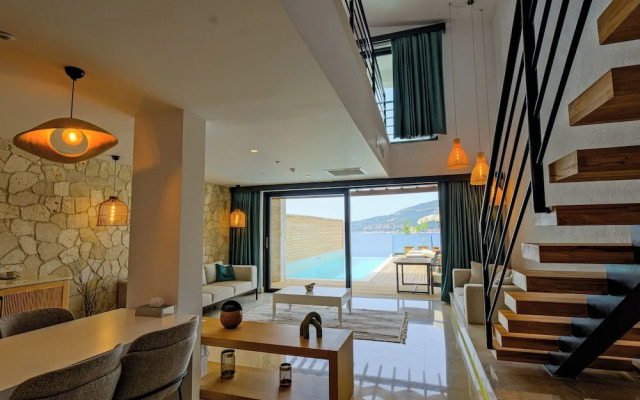 Lures Hotel