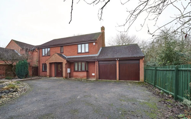 Furzton by ShortstayMK