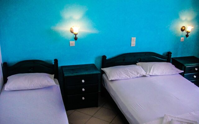 Maistrali Studios & Apartments