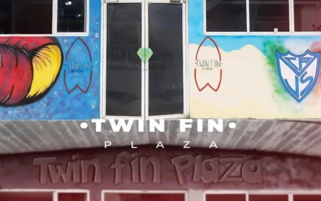 Twin Fin Plaza