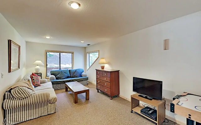 14036 Ski View Loop Home