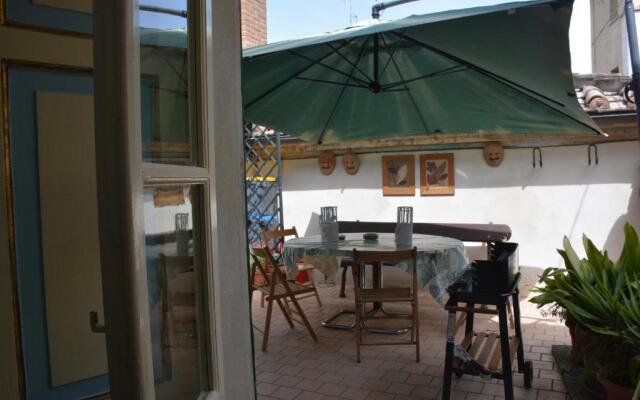 Scappo In Umbria, La Casa Del Duomo