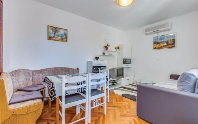 Awesome Home in Crikvenica With Wifi and 3 Bedrooms