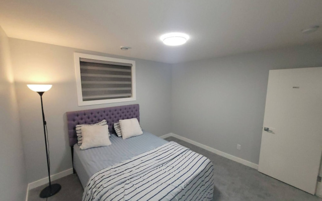 Luxurious Home Away From Home With AC