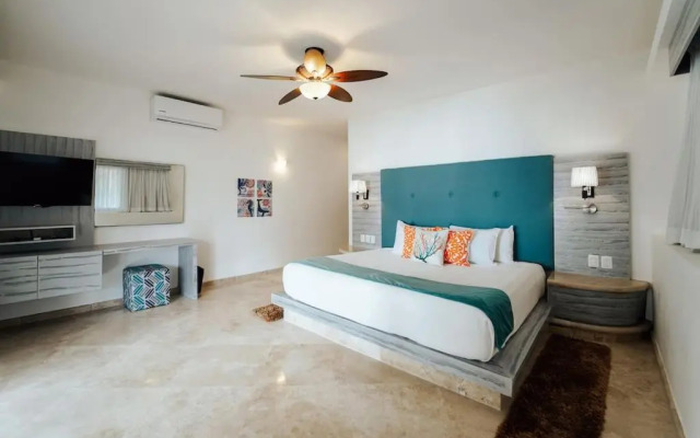 Villa Corona 6 BR Luxury Mansion