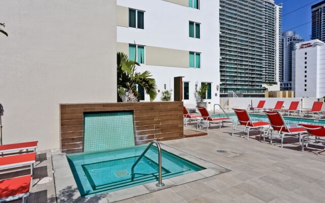 Nuovo Miami Apartments at Brickell - Downtown