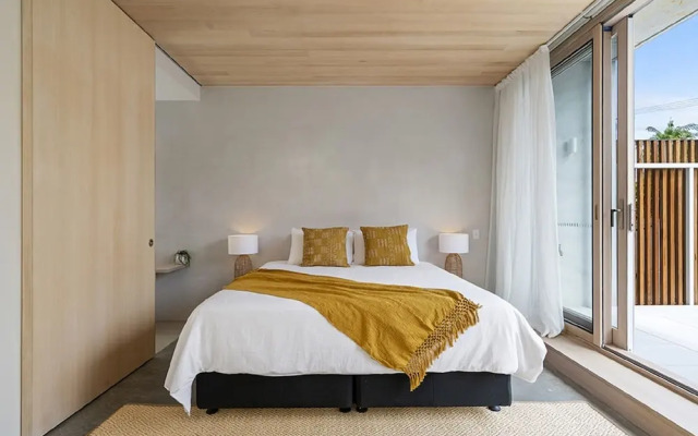 Your Luxury Escape - Driftwood Two