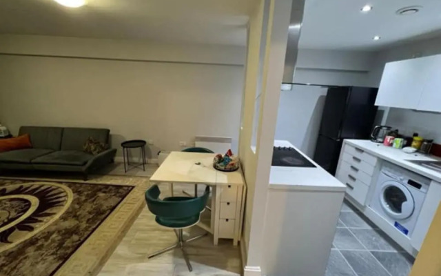 Luxury 9ine Lux Cosy 2 Bedroom Apartment