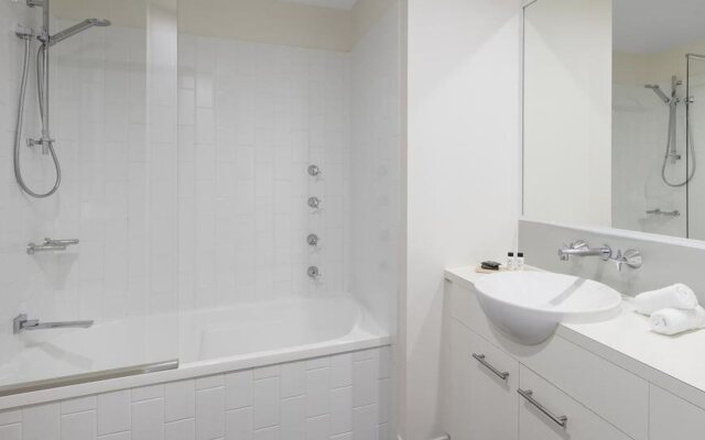 Oaks Brisbane on Margaret Suites
