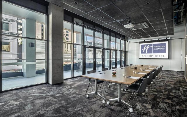 Holiday Inn Express Adelaide City Centre by IHG