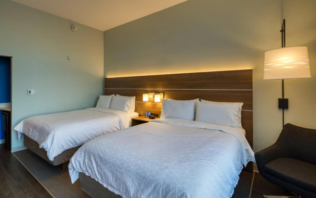 Holiday Inn Express & Suites Charlotte - South End by IHG