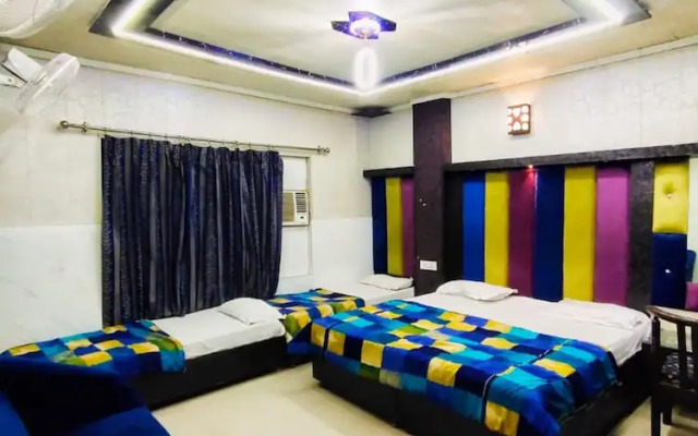 Goroomgo Revoli Amritsar