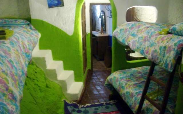 Villa With 3 Bedrooms in Loja, With Wonderful Mountain View, Private Pool, Enclosed Garden - 50 km From the Beach
