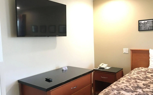 Simply Home Inn & Suites
