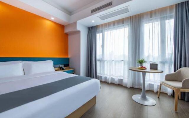 Rezen Retreat Hotel (Big Wild Goose Pagoda Datang Evernight City Store)