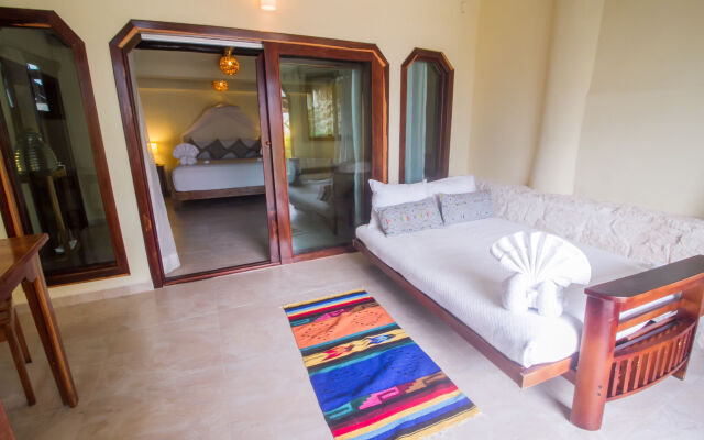 Playa Canek Beachfront Eco Hotel