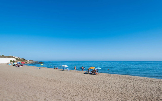 Beach Pearl Cala de Mijas