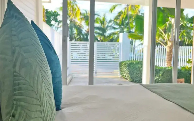 Zaba Beach House