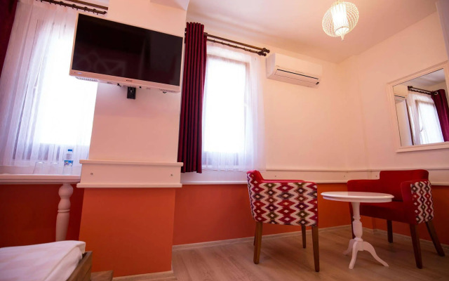 Menendi Otel