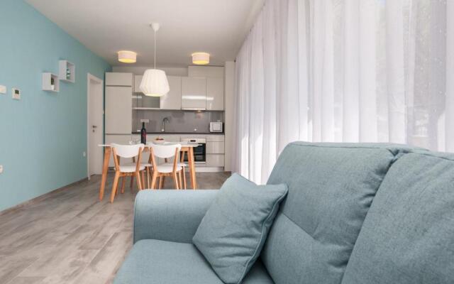 Apartments Dva Galeba