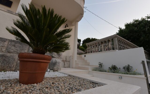 The Duke Luxury Rooms