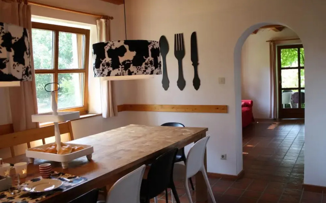 Quaint Mansion Near ski bus in Goldegg