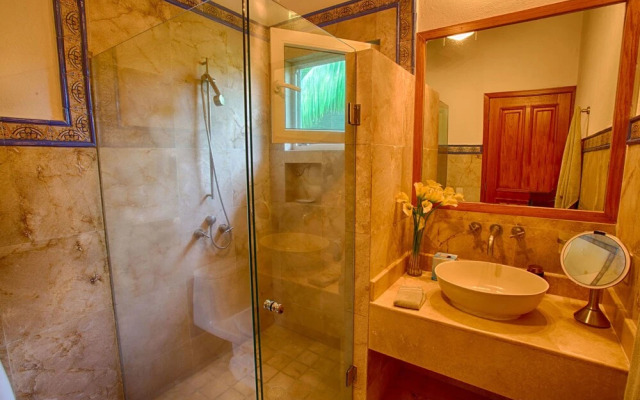 Ventanas al Mar 4 BR by Casago