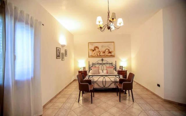 Esclusiva Villa a Ostuni con Piscina 1km dal Mare