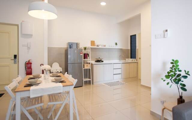 A2 LUXURY Atlantis Family Suites- Pool View-Jonker Melaka