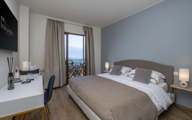 Hotel Meandro - Lake View